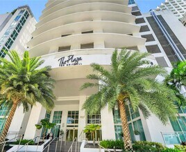 Building Photo - 950 Brickell Bay Dr