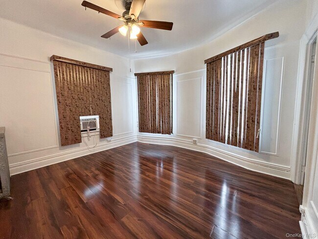 Foto del edificio - 1718 Melville St