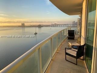 Foto del edificio - 665 NE 25th St