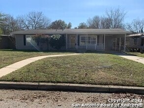 Building Photo - 212 Lyman Dr
