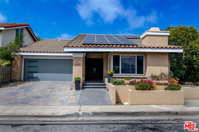 Building Photo - 3980 Astaire Ave