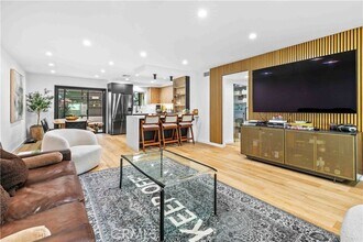 Building Photo - 635 E Magnolia Blvd