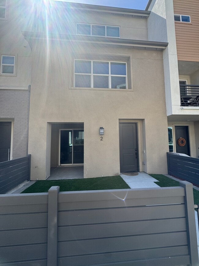 Building Photo - 777 Abby Dr