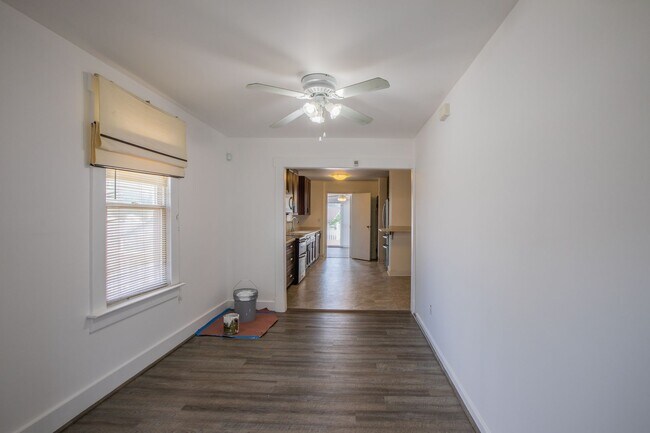 Building Photo - Lovely 3 BR/3 BA Single-Family Home in Bal...