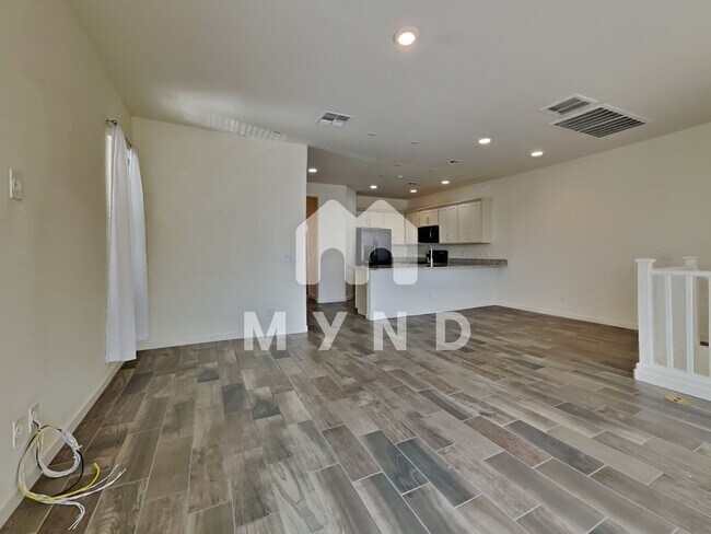 Building Photo - 4047 E Erie St Unit 101
