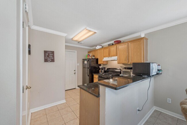 Foto del edificio - AUGUST 2026 PRE-LEASE!! COME TOUR THIS AMAZING 4 bed, 4 bath Home!!