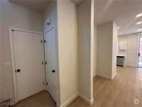 Building Photo - 2635 Cottonwillow St