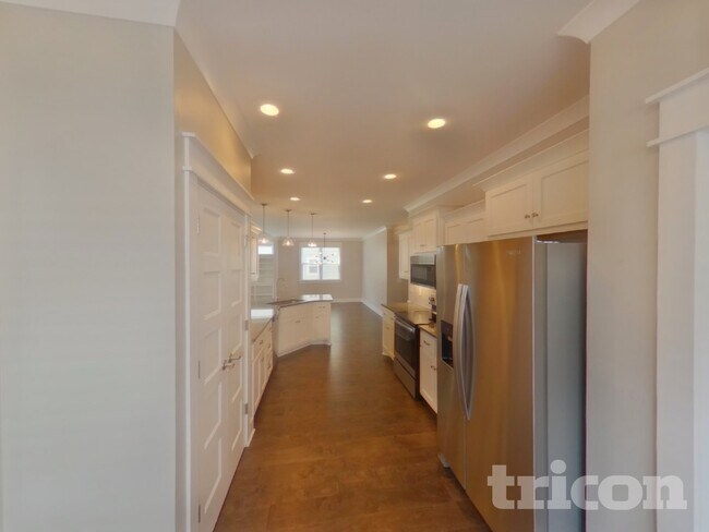 Building Photo - 228 Rockcastle Dr