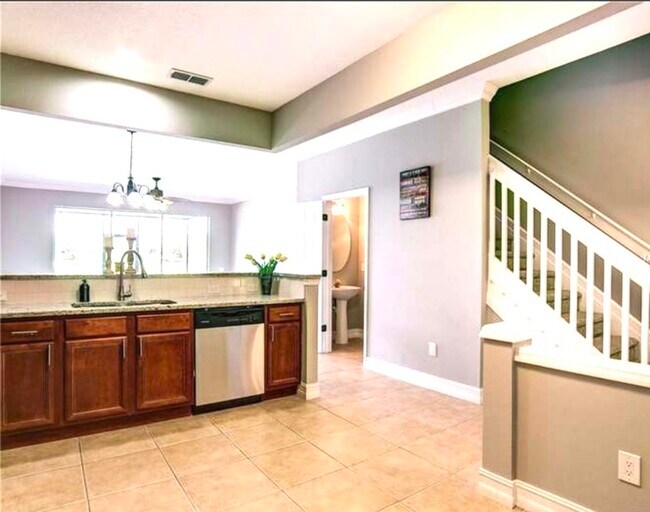 Foto del edificio - 6081 Twain St