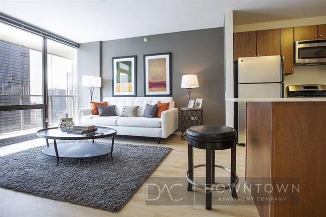 Building Photo - 323 E Wacker Dr