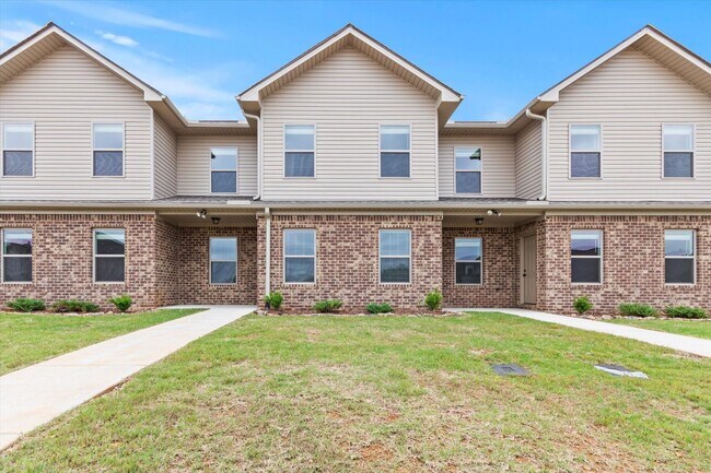Building Photo - Modern Comfort Meets Southern Charm – 4BR ...