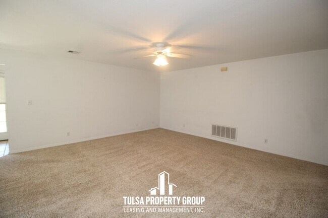 Foto del edificio - 5094 S Hickory Ave