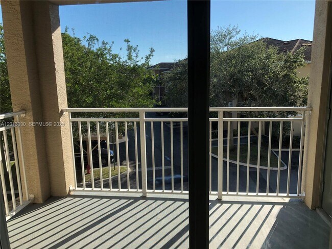 Foto del edificio - 6559 Emerald Dunes Dr
