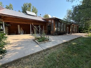 Building Photo - 277 Animas River Rd