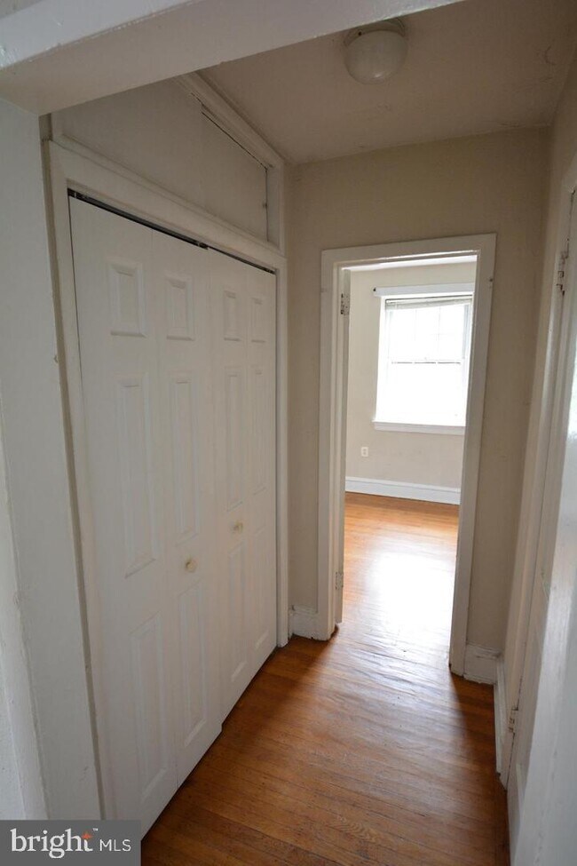 Building Photo - 251 W Rittenhouse St