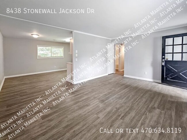Foto del edificio - 8438 Stonewall Jackson Dr