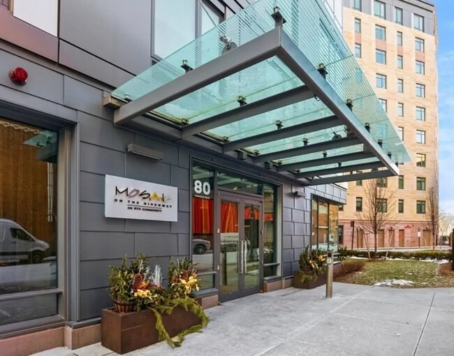 Foto del edificio - 80 Fenwood Rd