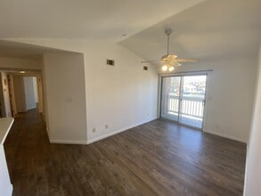 Building Photo - 2820 17th Ave