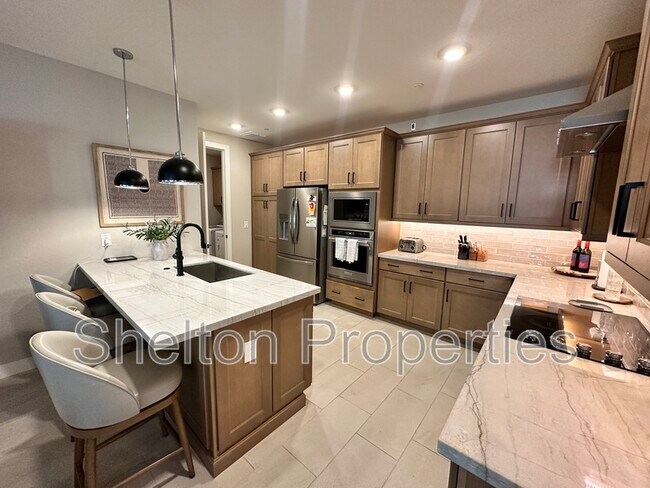 Foto del edificio - 11300 N Casa Dega Dr