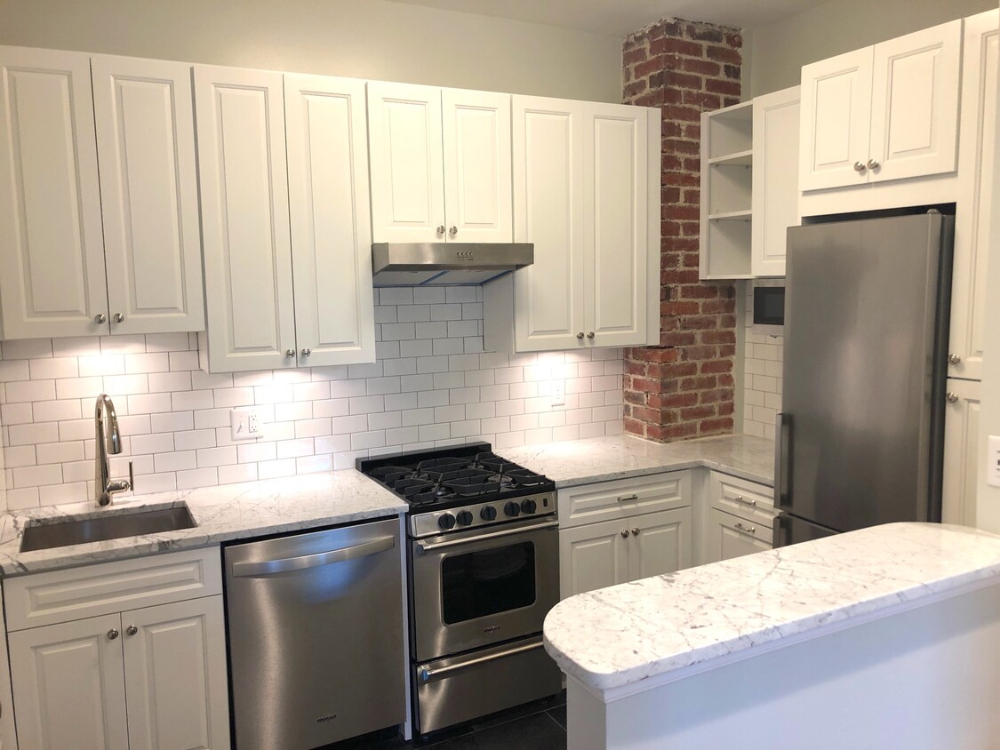 Renovated kitchen - 201 E St SE