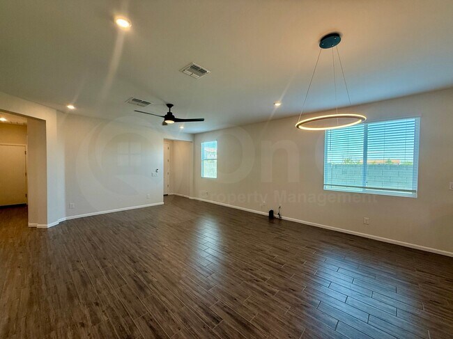Building Photo - 17309 W Paraiso Ln