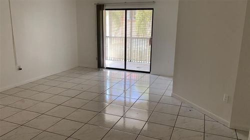 Foto del edificio - 20760 NE 4th Ct