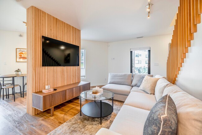 Photo du bâtiment - 234 Wellington Cres