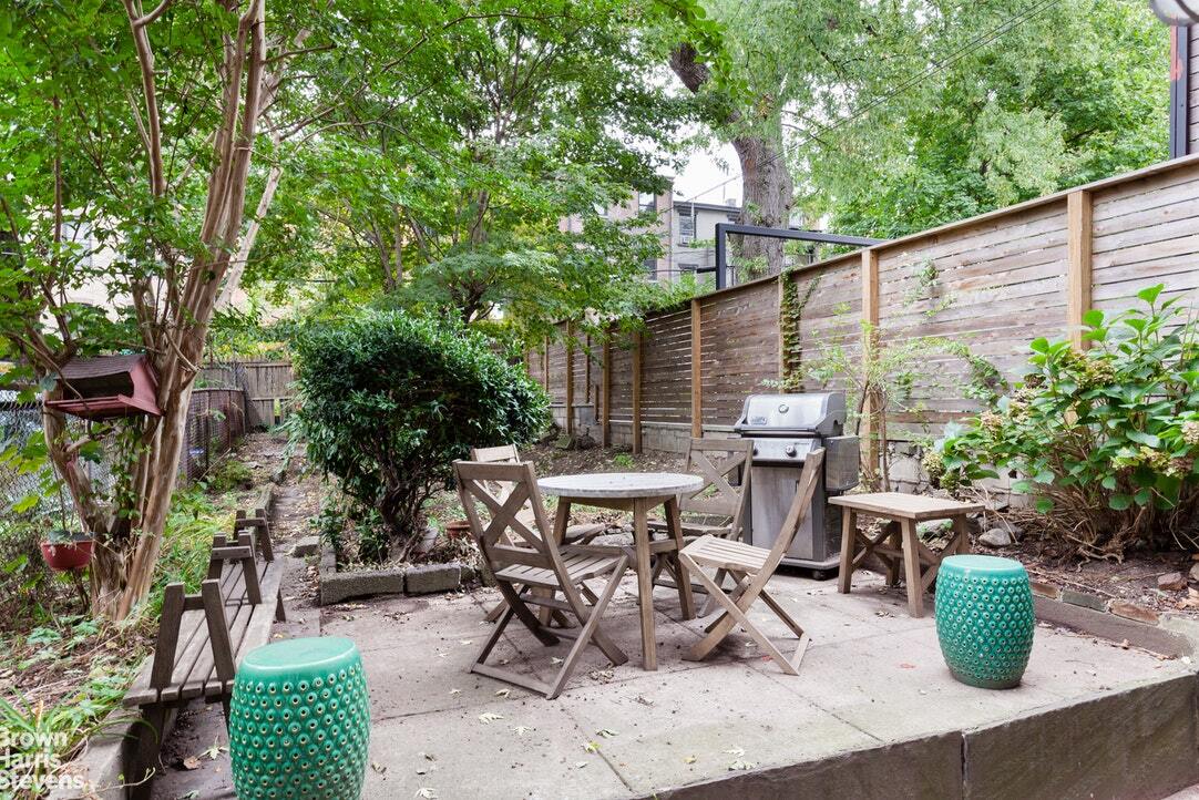 Primary Photo - Gorgeous Garden Oasis