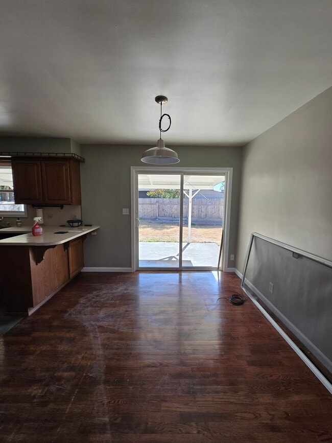 Foto del edificio - Pet Friendly Single Level 3 Bed 2 Bath Hom...