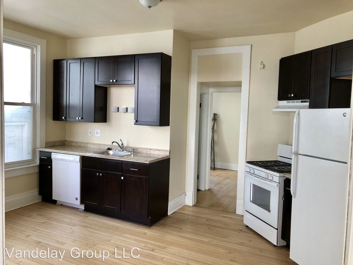 1325 E Albion St, Milwaukee, WI 53202 Condo for Rent in Milwaukee, WI