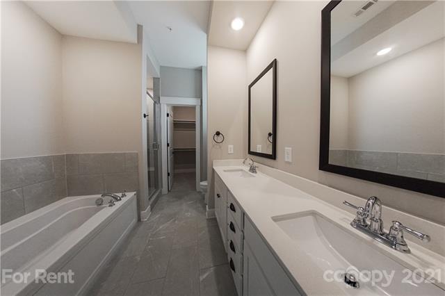 Foto del edificio - 11615 Southcrest Ln