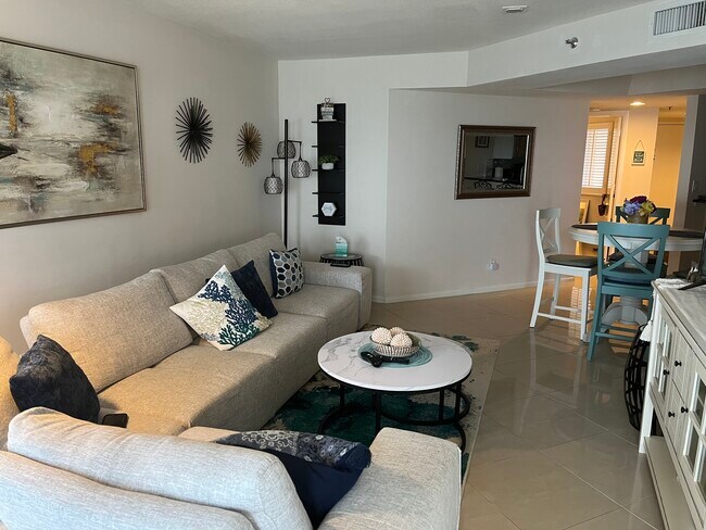 Building Photo - 3870 N Highway A1A