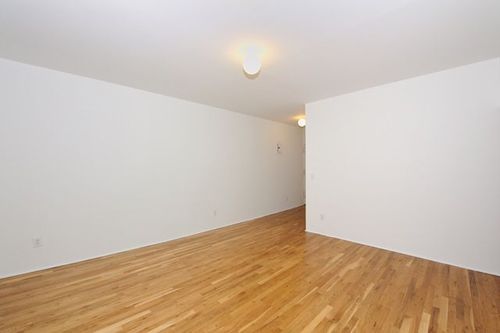 Foto del edificio - 102 Washington Pl