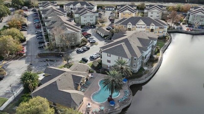  - Villa Valencia Apartments