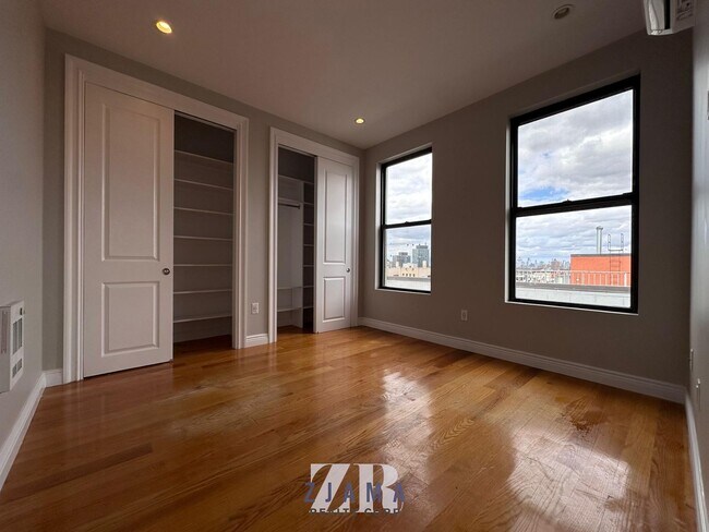 Foto del edificio - 315 Lincoln Pl