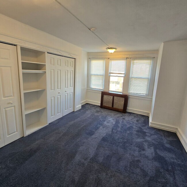 Building Photo - Remodeled Home - Torresdale
