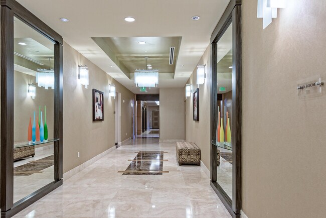 Building Photo - 3630 Gardens Pkwy