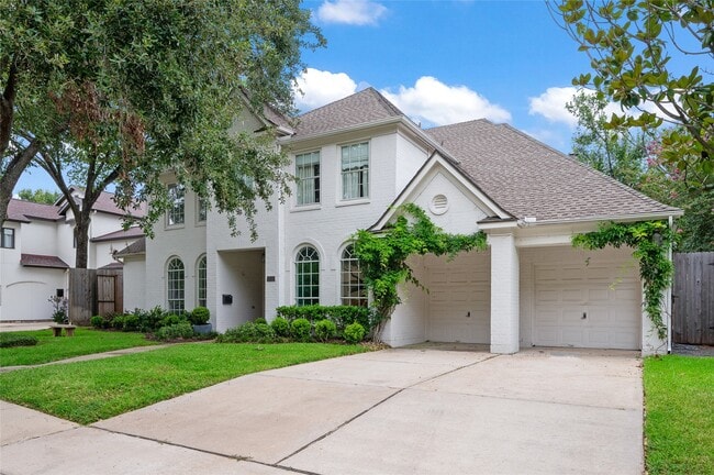 Building Photo - 4006 Chatham Ln