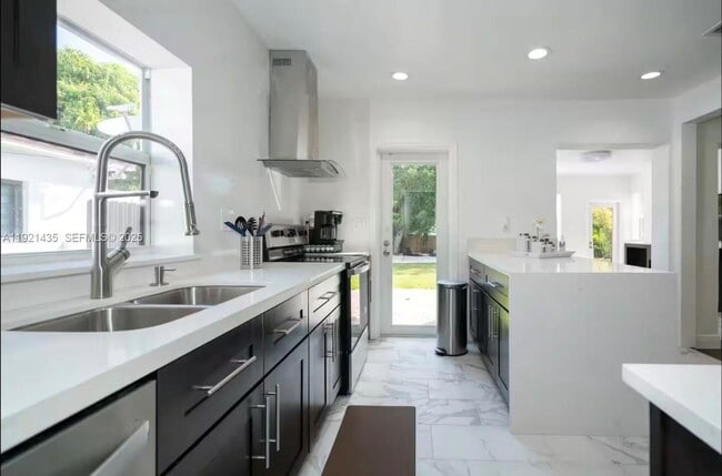 Photo - 35 SW 28th Rd House