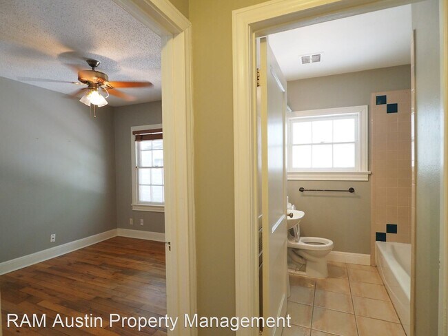 Foto del edificio - 3 br, 1 bath House - 4805 Sinclair Ave
