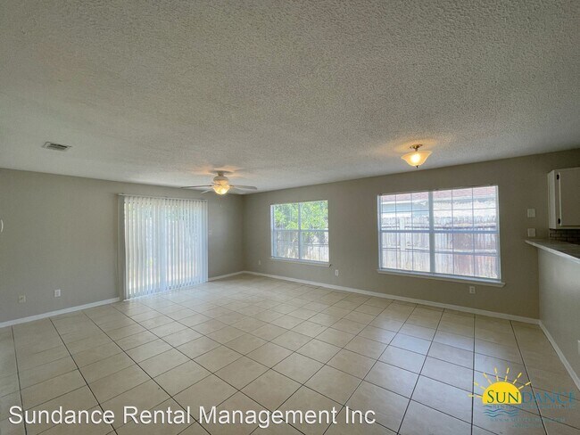 Building Photo - 3 br, 2 bath House - 914 Emily Circle