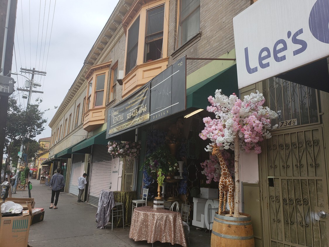 Street View - 730 1/2 San Pedro St