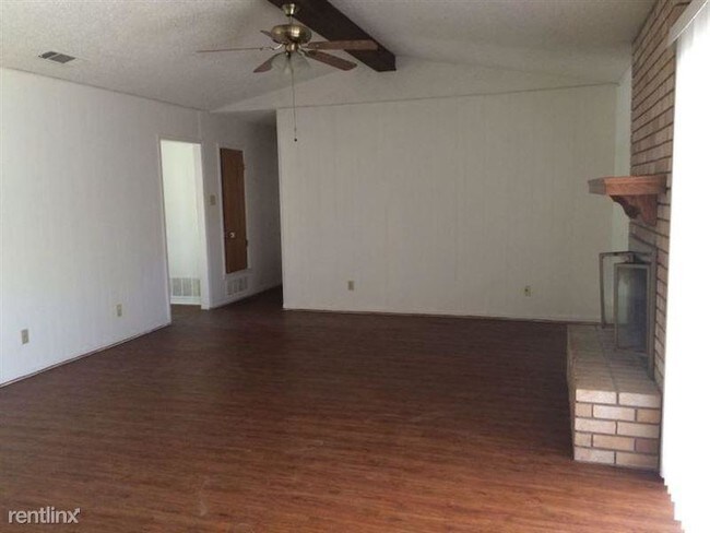 Building Photo - 808 Cagle Ln