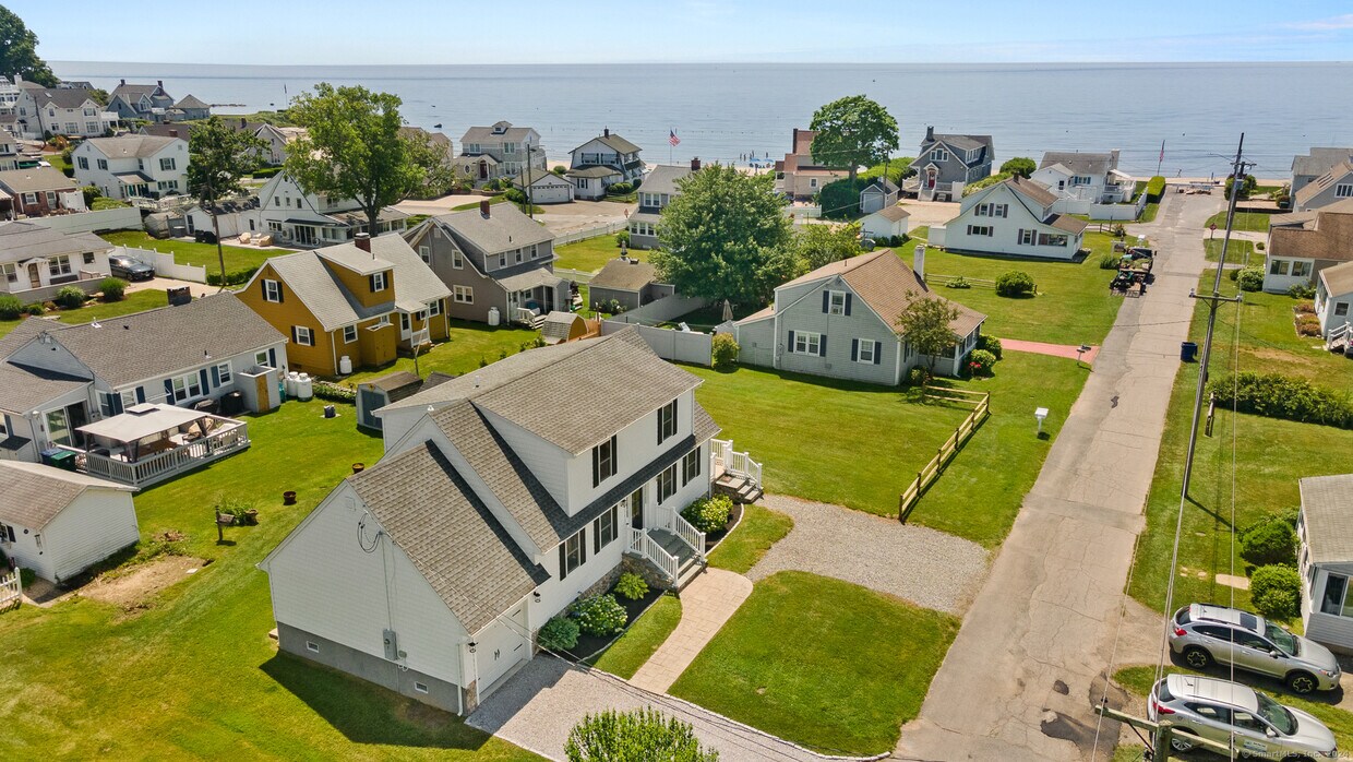 60 Sea Spray Rd, Old Lyme, CT 06371 House Rental in Old Lyme, CT