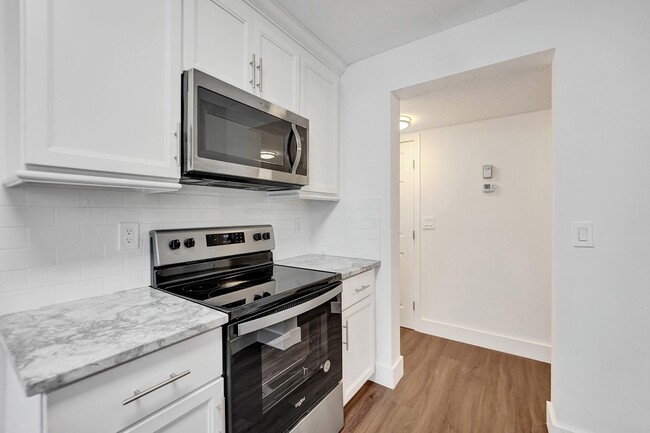 Building Photo - 450 Egret Circle Unit 9311