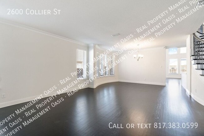 Building Photo - 2600 Collier St