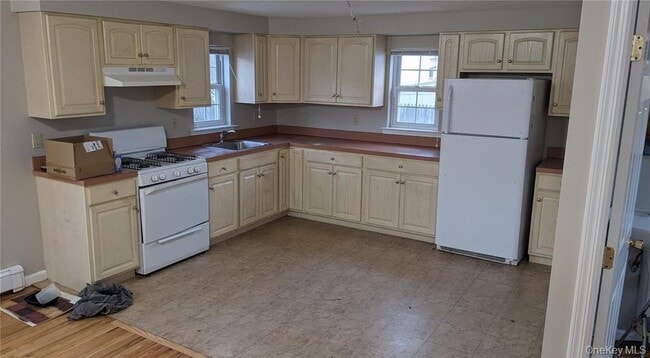 Foto del edificio - 16 Nelson Ave