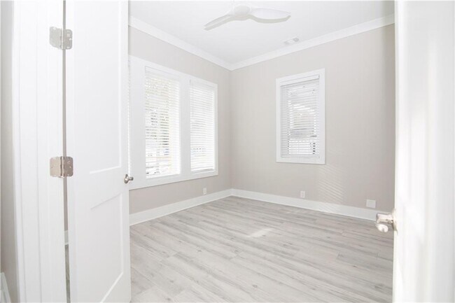 Foto del edificio - 206 Clifton St SE