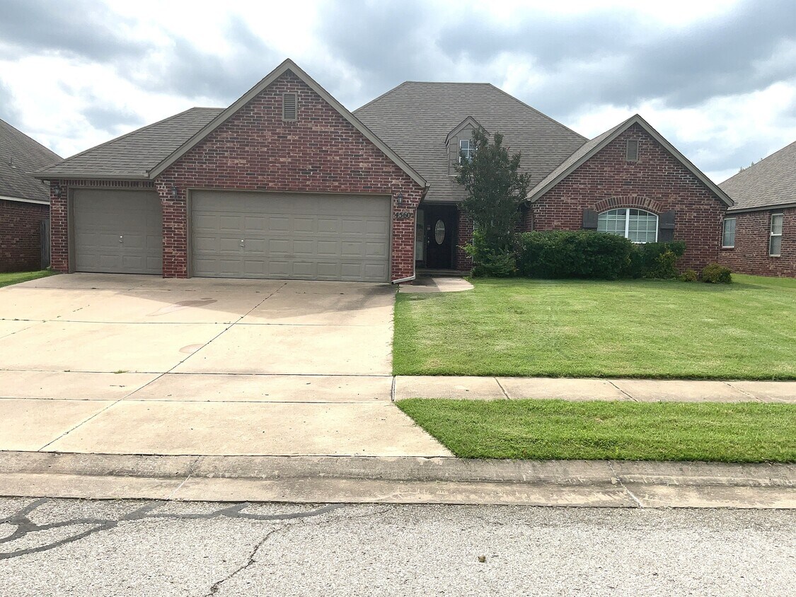 Foto principal - 4560 S 204th E Ave