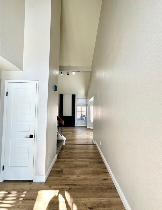 Hallway Entrance - 553 W Puente St